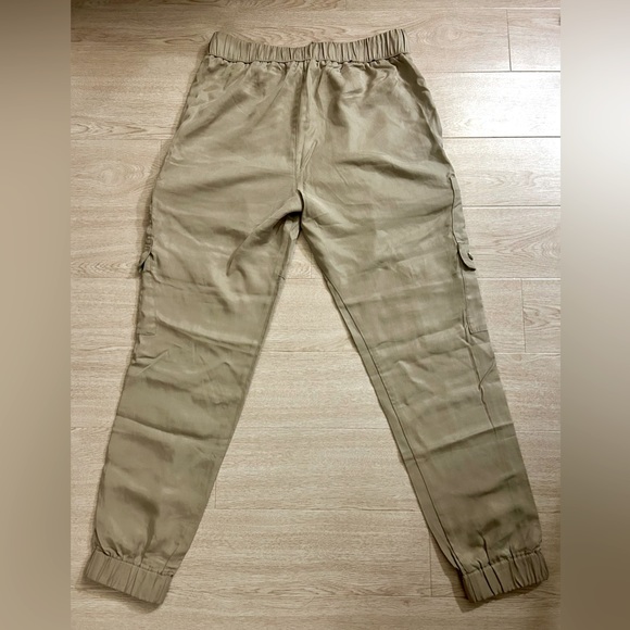 Banana Republic TENCEL™ CARGO JOGGER - Picture 4 of 7